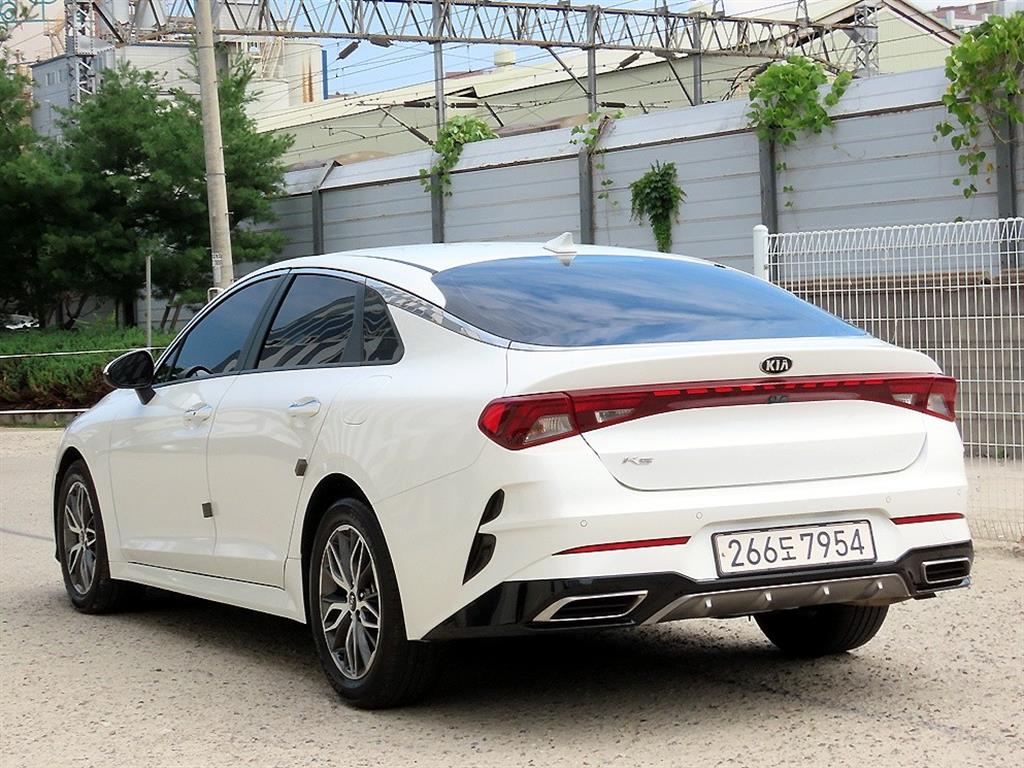 KIA K5 - Vista 3