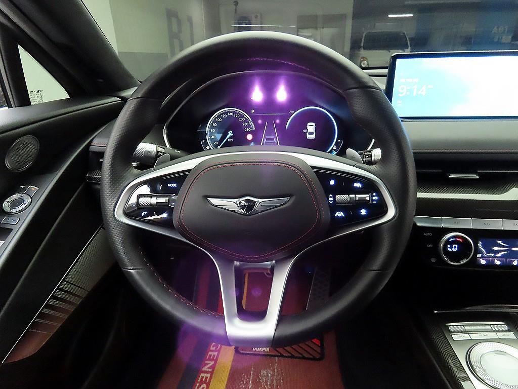 Genesis G80 - Vista 9