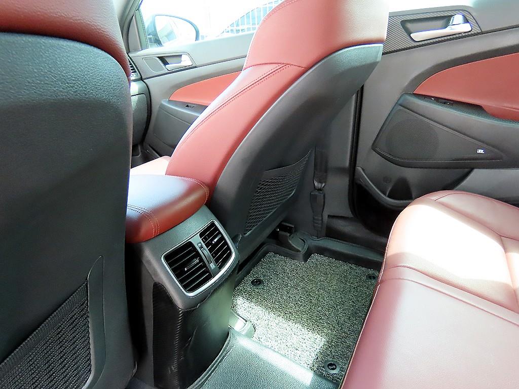 HYUNDAI Tucson 2017 Gris - Importación desde Corea - HF Imports Iquique - Foto 18