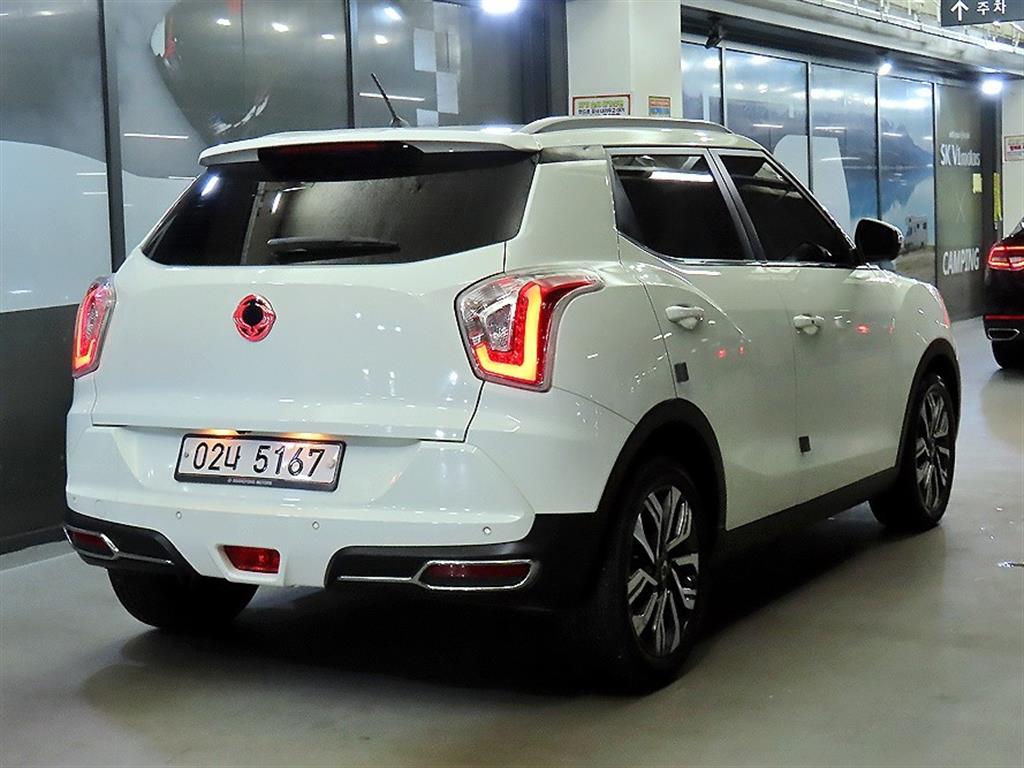 Ssangyong Tivoli - Vista 6