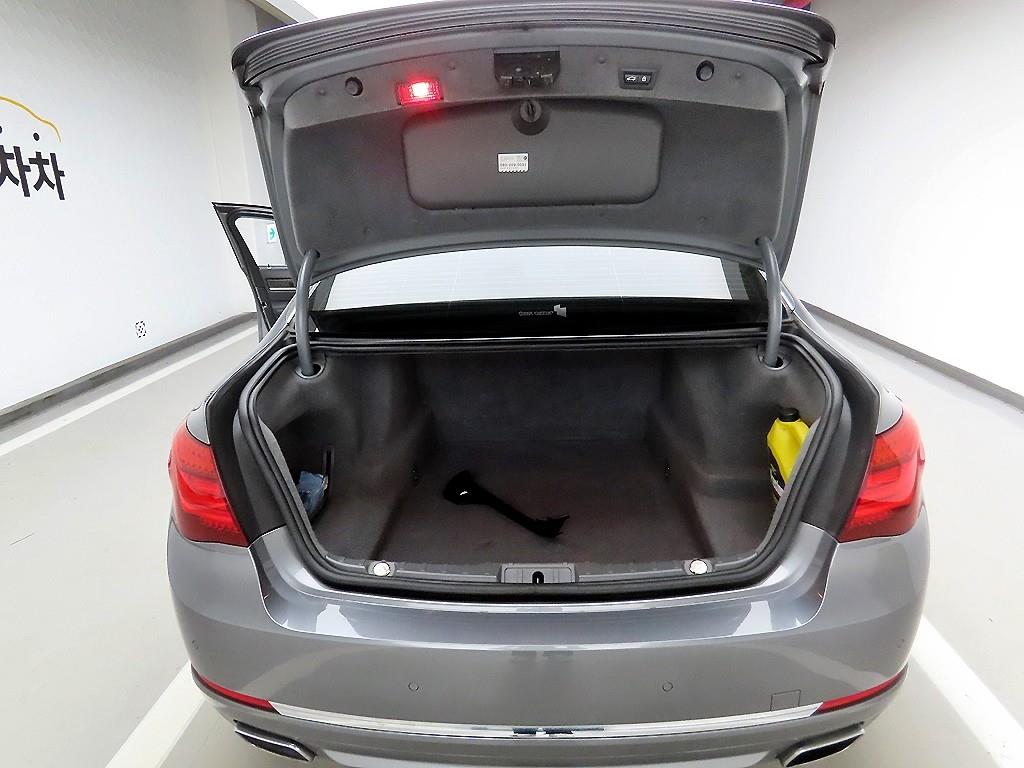 BMW 7 Series - Vista 7