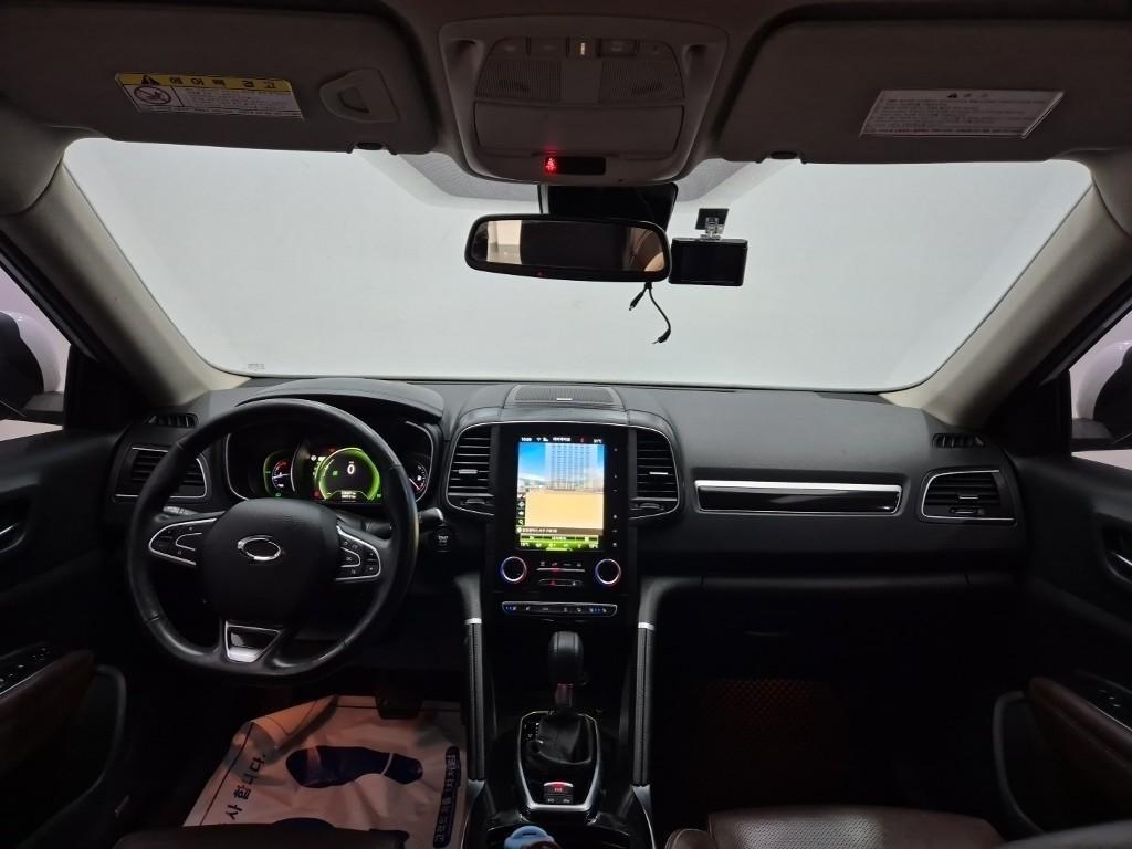 SAMSUNG QM6 - Vista 9