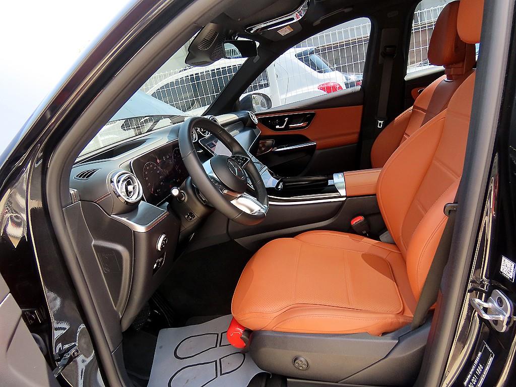 Mercedes Benz GLC Class - Vista 7