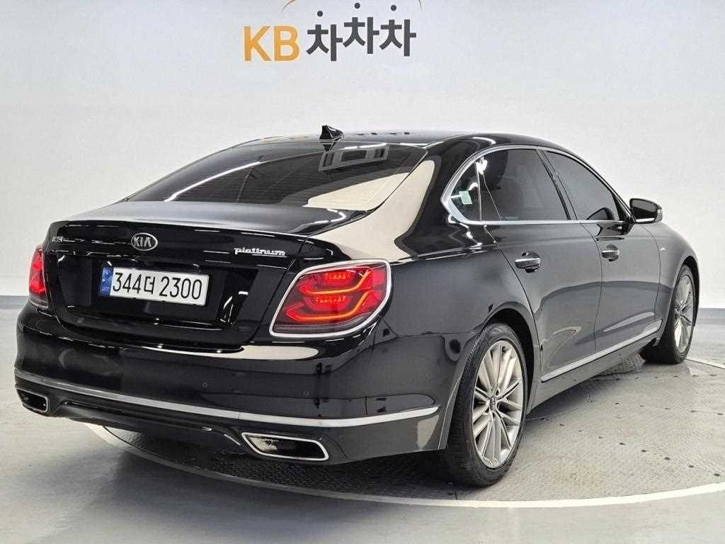 KIA K9 - Vista 3