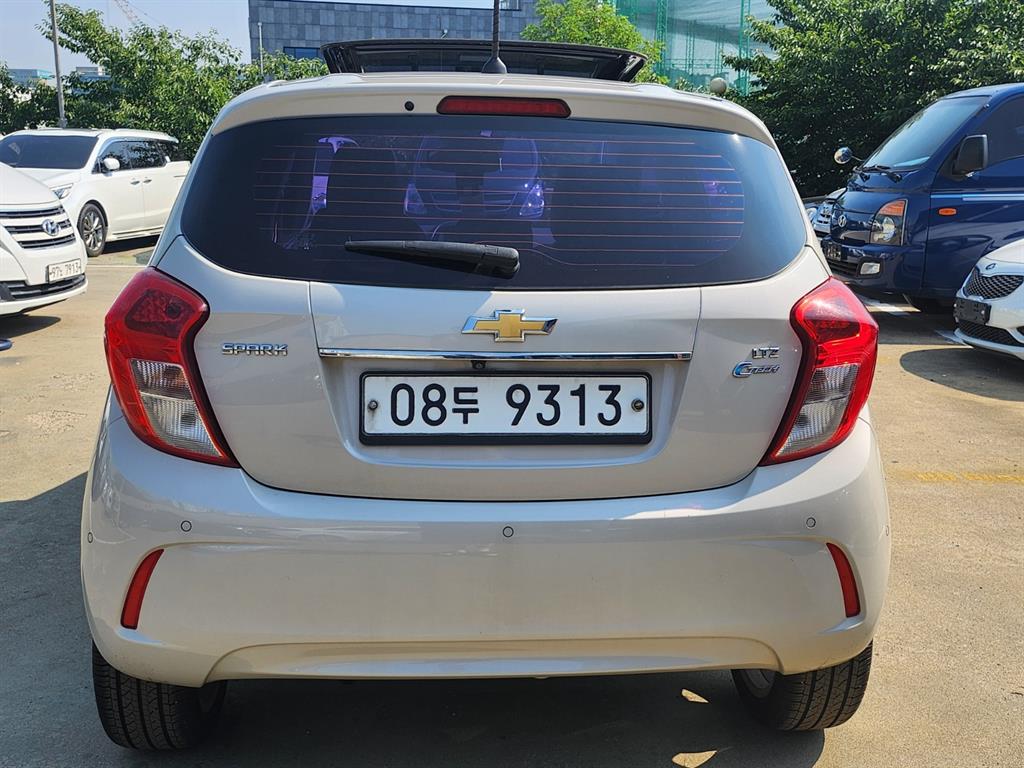 Chevrolet Spark - Vista 3