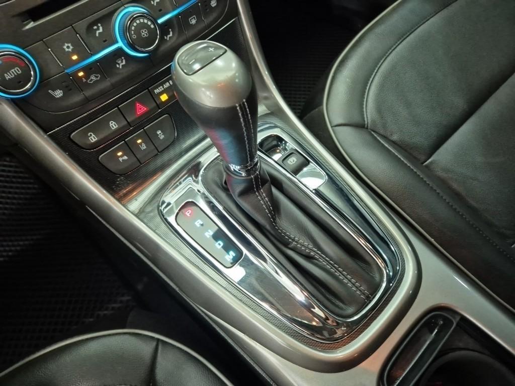 Chevrolet Malibu - Vista 10