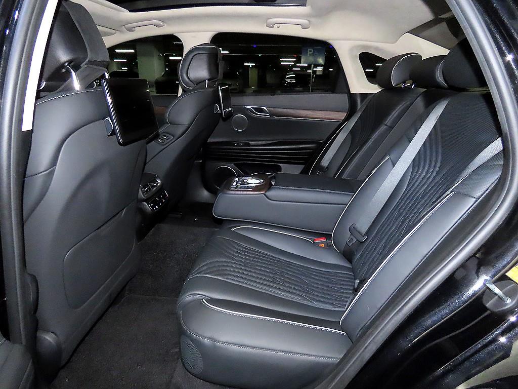 Genesis G80 - Vista 9
