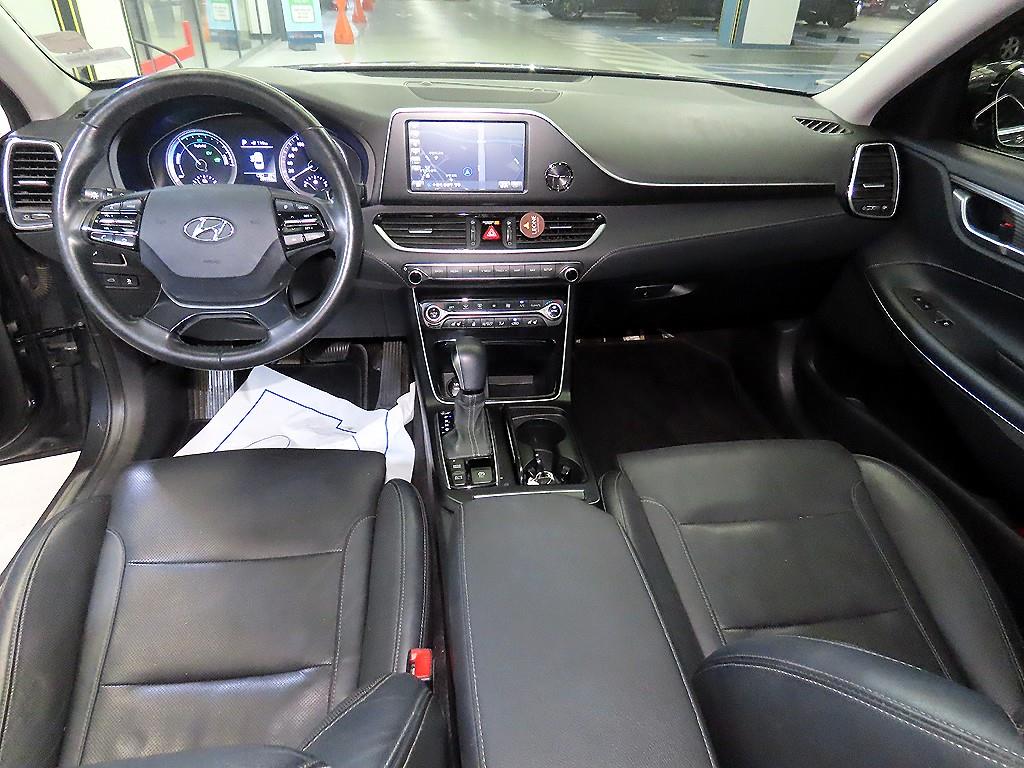 HYUNDAI Grandeur - Vista 12