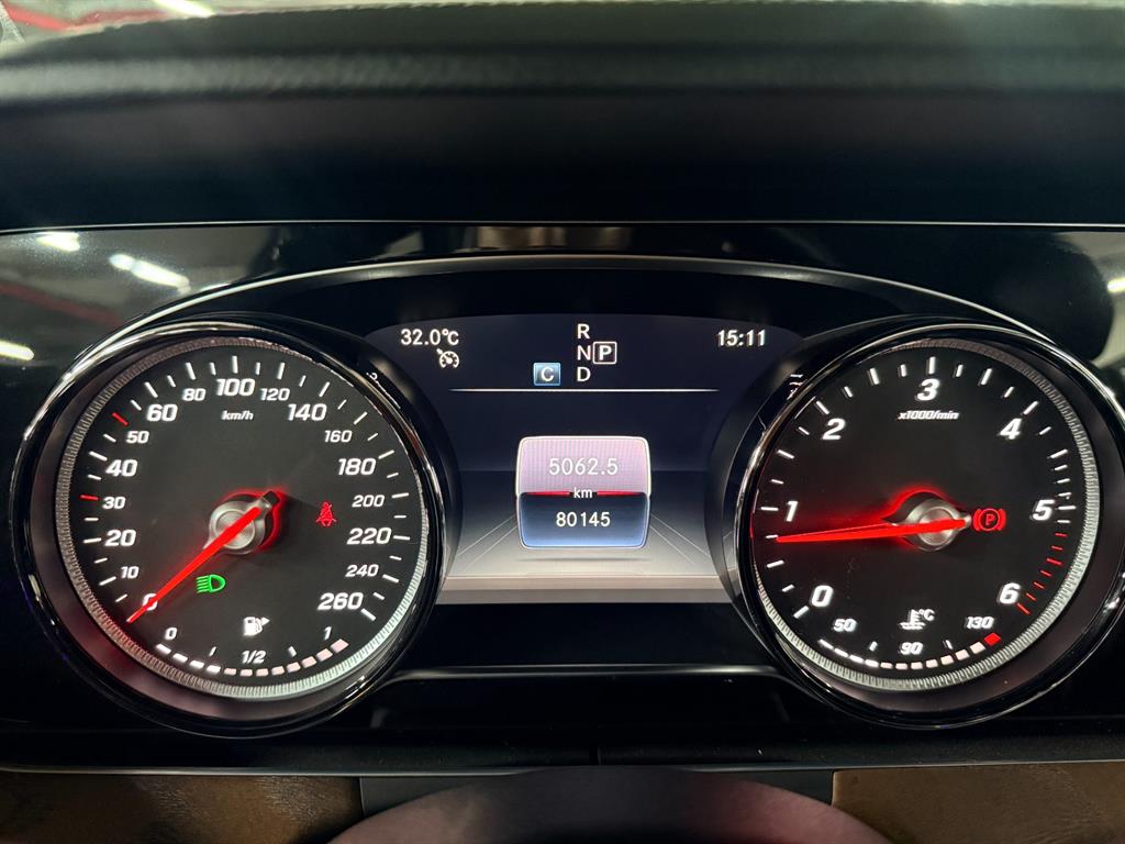 Mercedes Benz E class - Vista 7