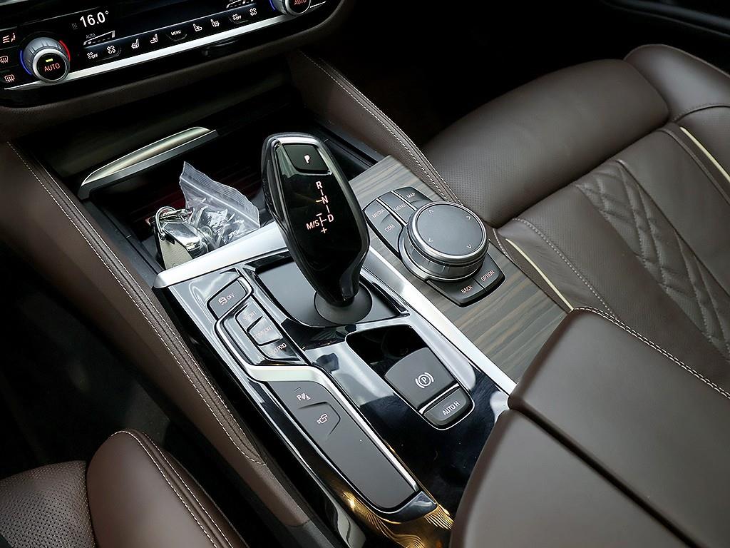 BMW 5 Series - Vista 12