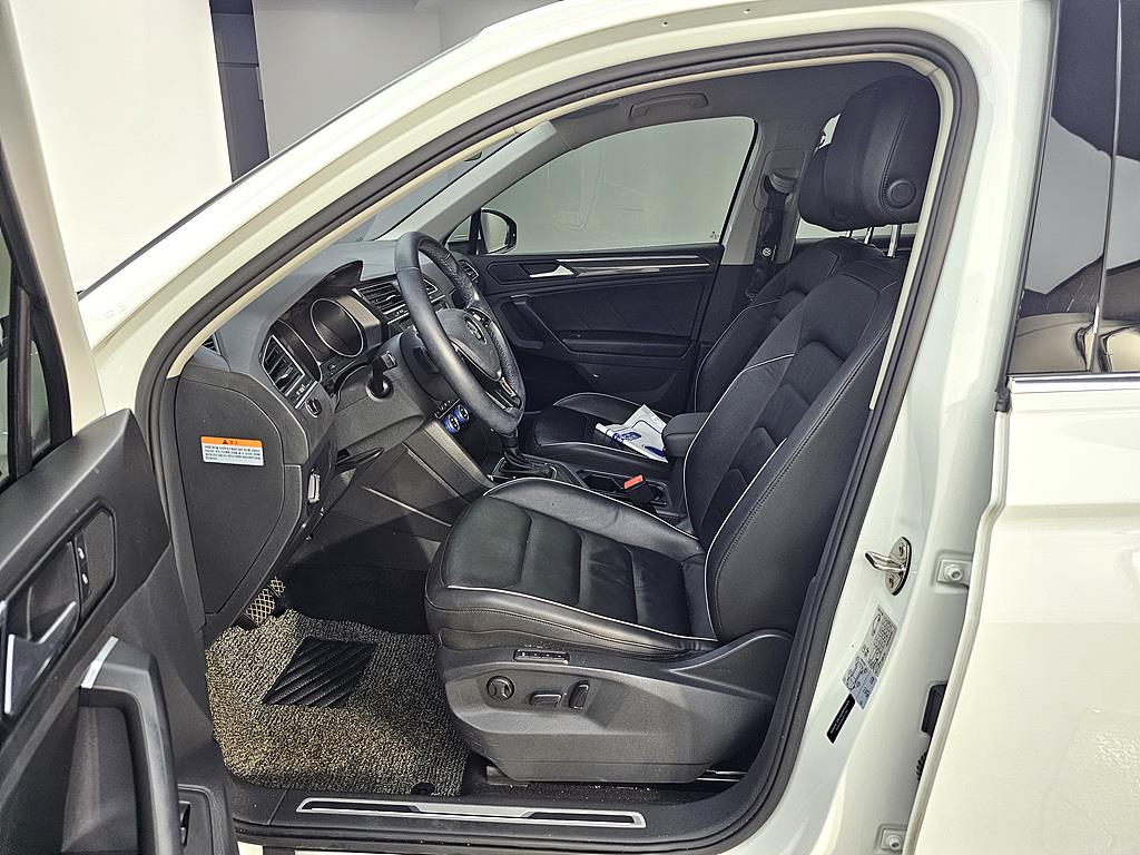 Volkswagen Tiguan - Vista 10