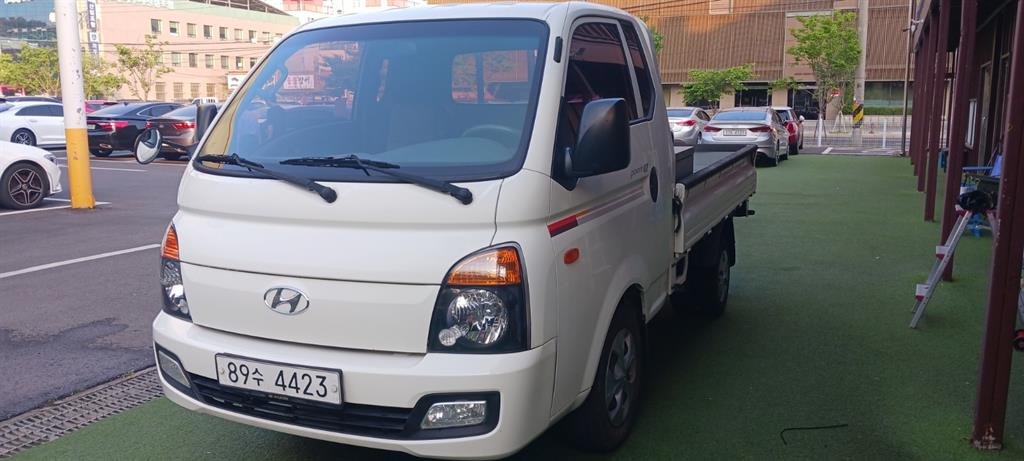 Small Truck Cargo (small) - Vista 2