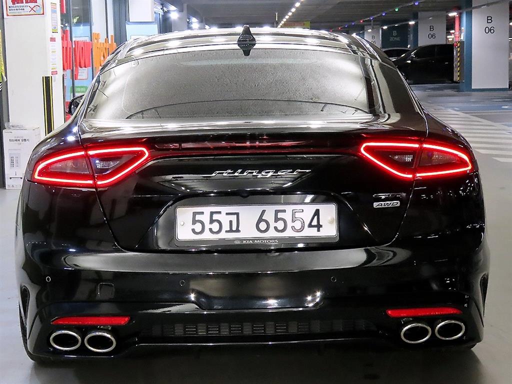 KIA Stinger - Vista 7