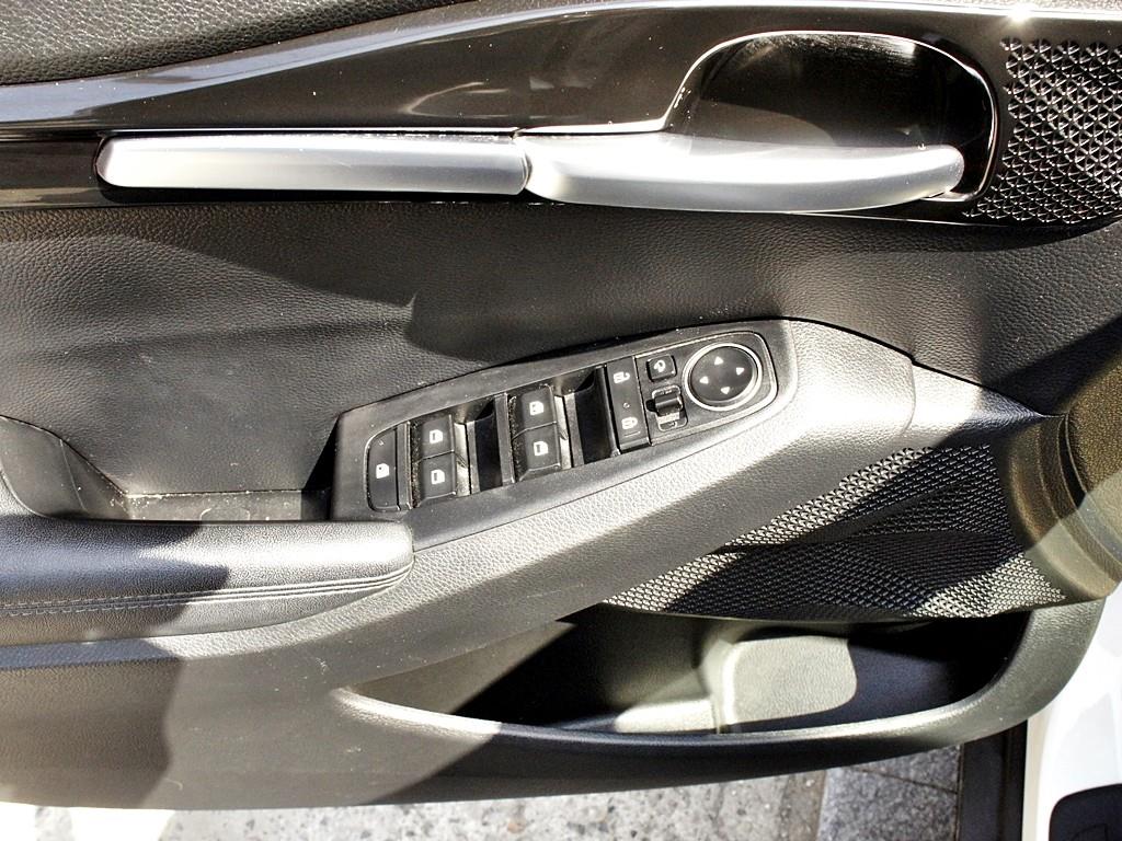 KIA Seltos 2022 Blanco - Importación desde Corea - HF Imports Iquique - Foto 15