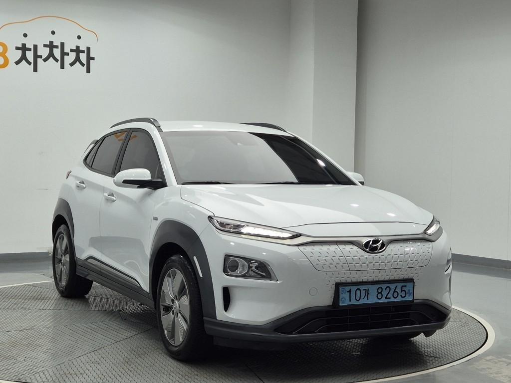 HYUNDAI Kona - Vista 6