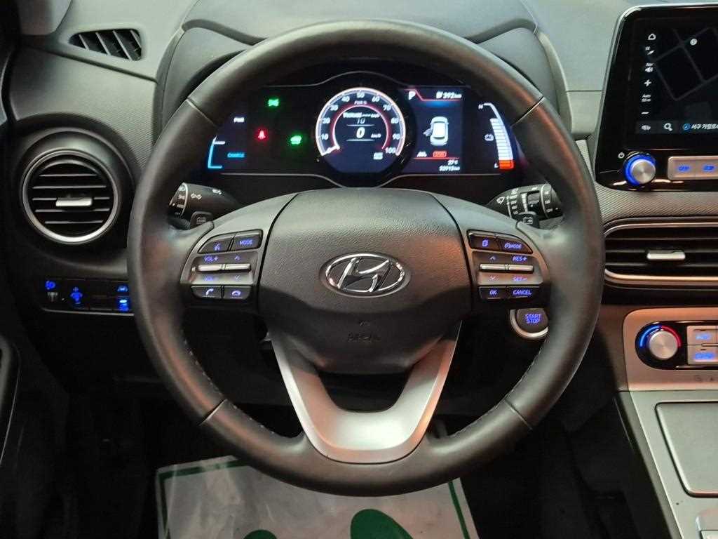HYUNDAI Kona - Vista 11