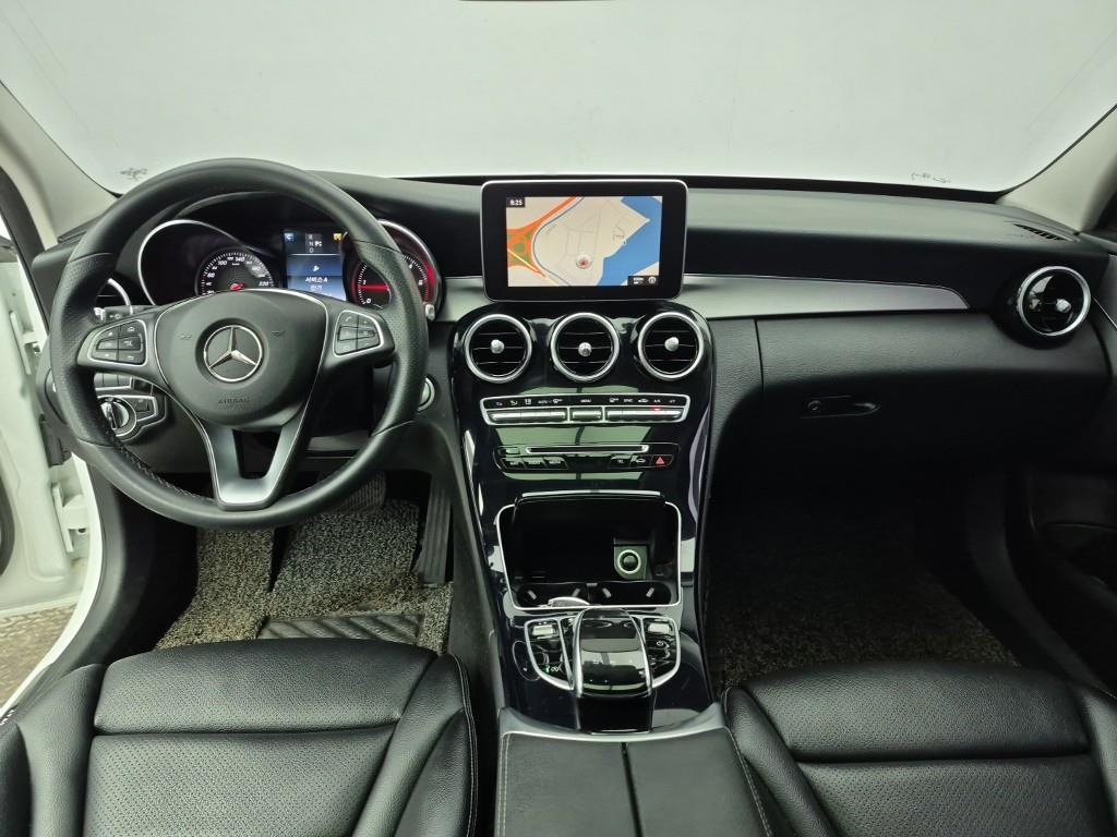 Mercedes Benz C Class - Vista 7