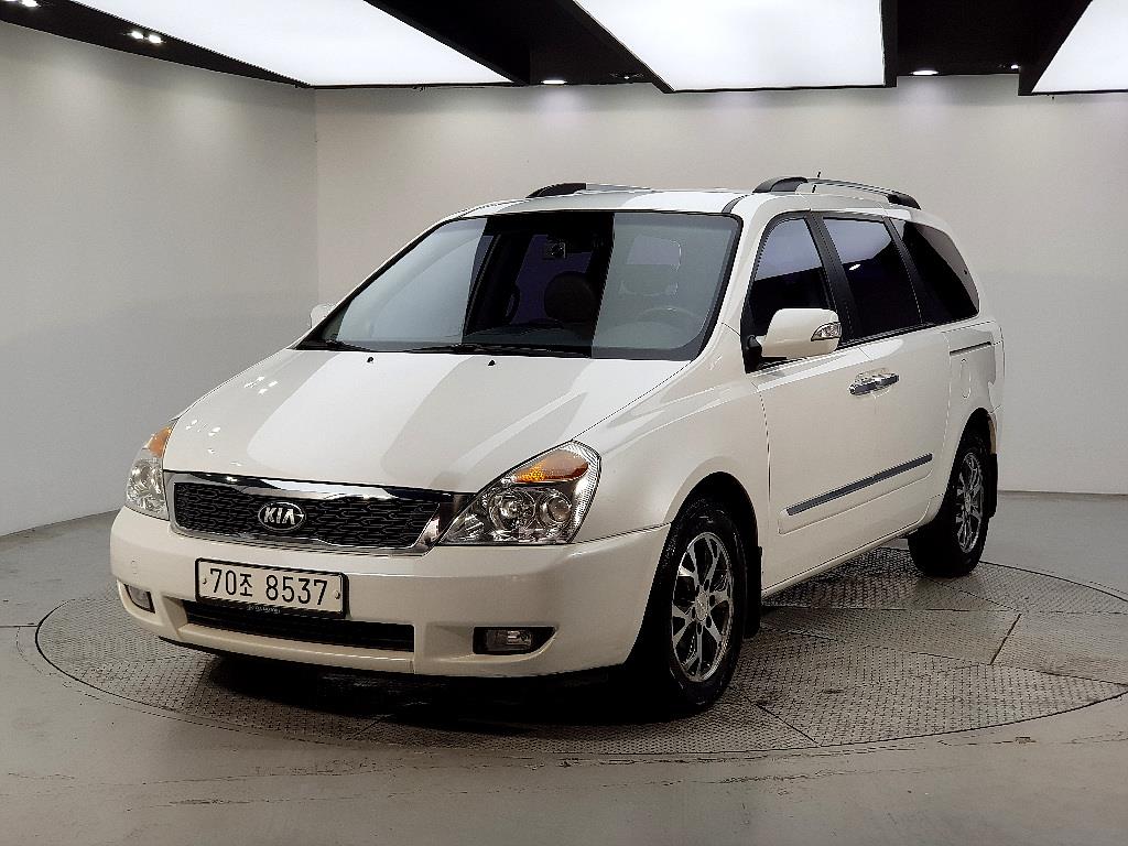 KIA Carnival 2013 Blanco - Importación desde Corea - HF Imports Iquique - Foto 1