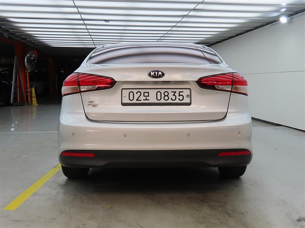KIA K3 - Vista 3