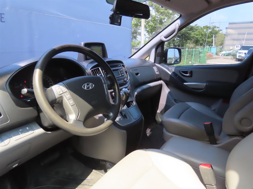 HYUNDAI Starex 2016 Plateado - Importación desde Corea - HF Imports Iquique - Foto 16