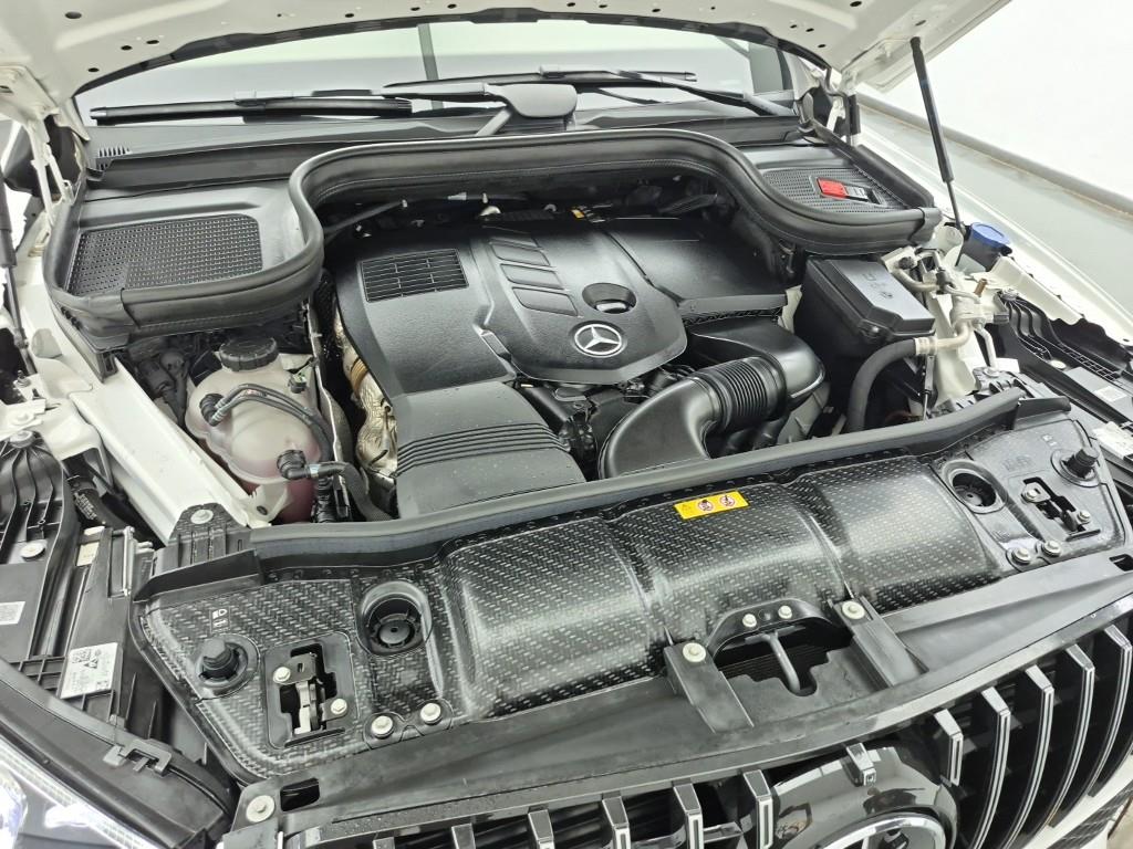 Mercedes Benz GLE Class - Vista 8