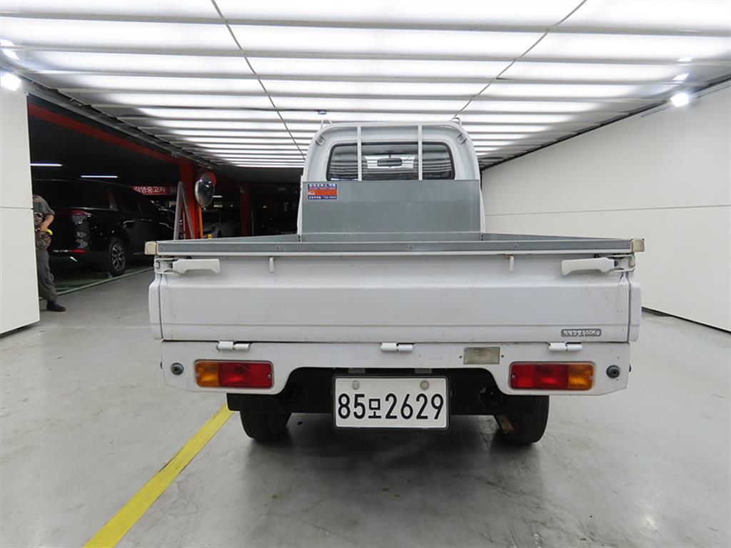 Small Truck Cargo (small) - Vista 3