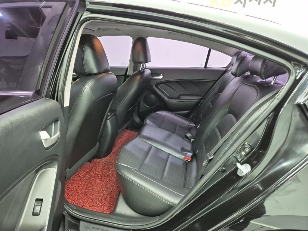 KIA K3 2015 Negro - Importación desde Corea - HF Imports Iquique - Foto 14