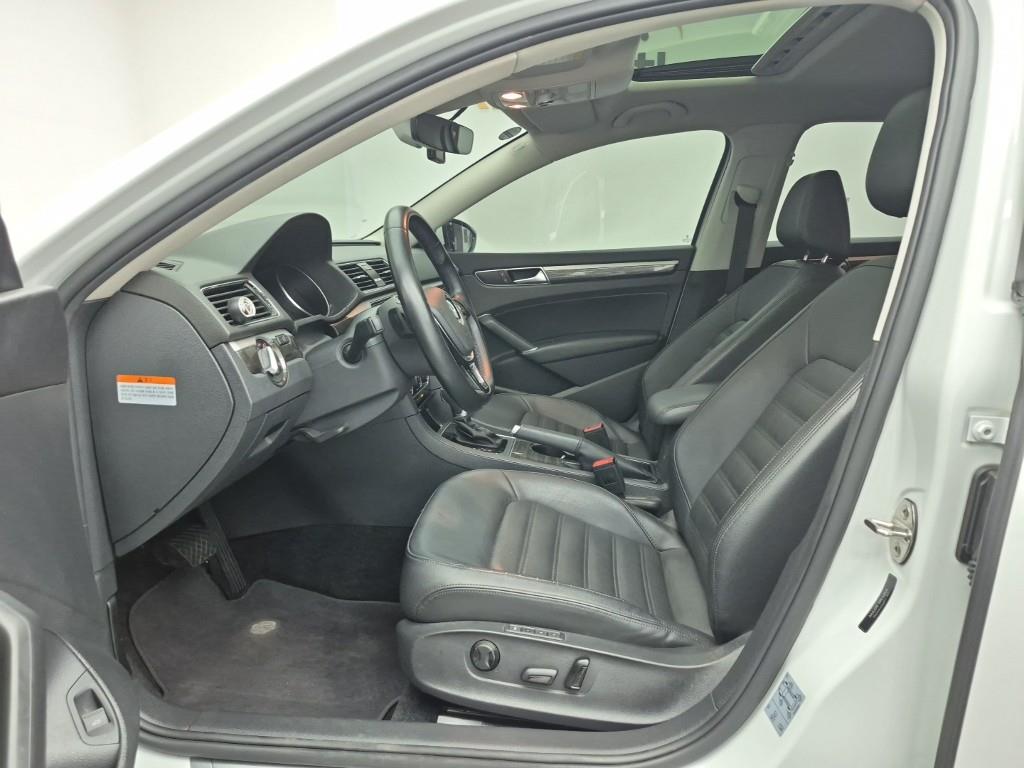 Volkswagen Passat 2018 Blanco - Importación desde Corea - HF Imports Iquique - Foto 13