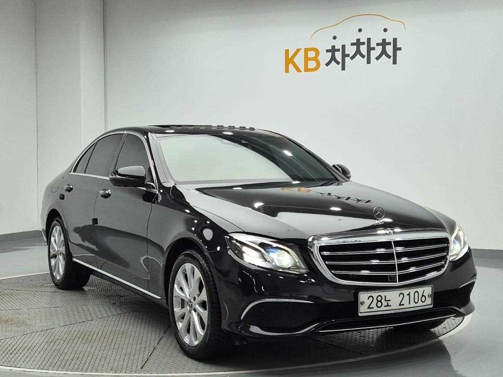 Mercedes Benz E class - Vista 6