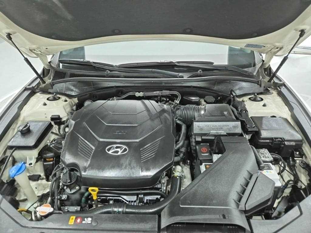 HYUNDAI Grandeur - Vista 5