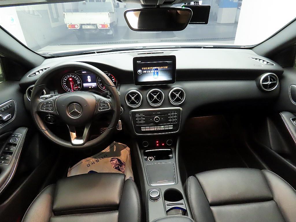 Mercedes Benz A Class - Vista 10