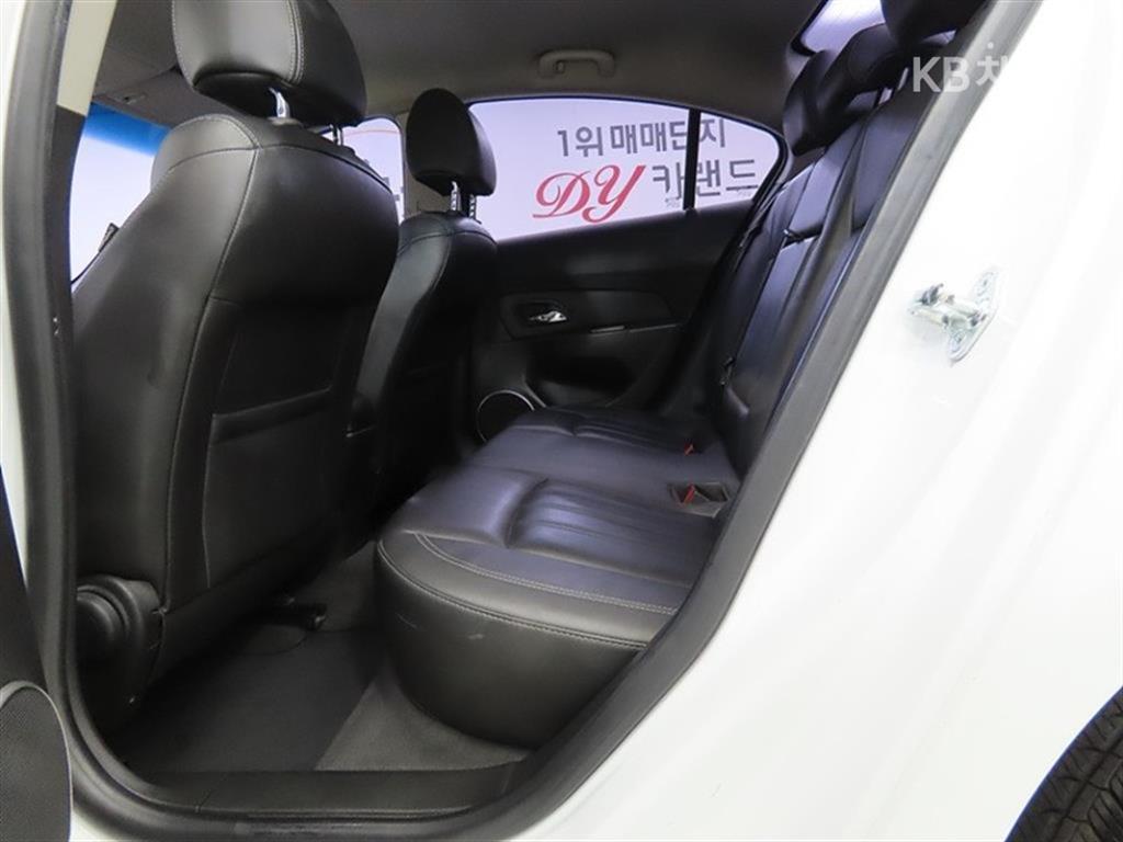 Chevrolet Cruise - Vista 8