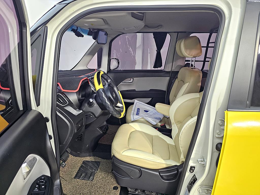 KIA Ray - Vista 10