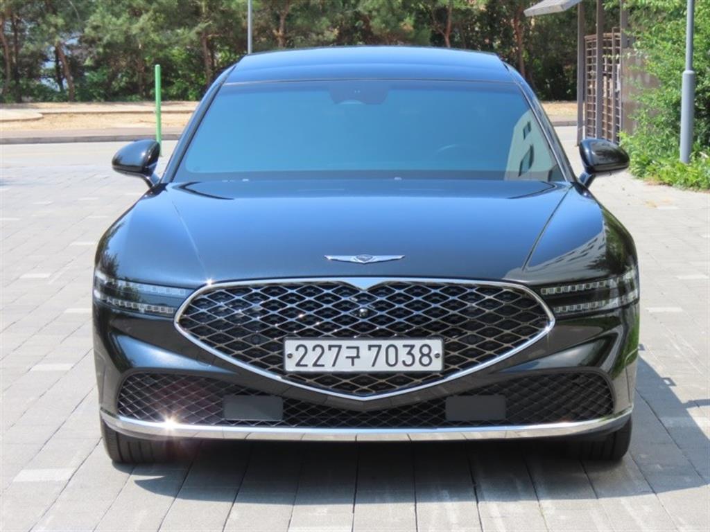 Genesis G90 2022 Negro - Importación desde Corea - HF Imports Iquique - Foto 1