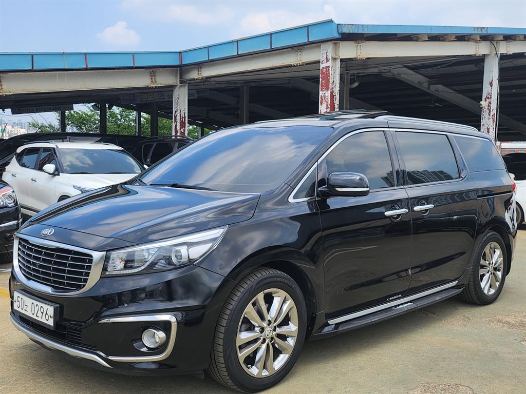 KIA Carnival - Vista 2