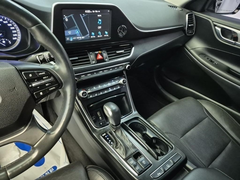 HYUNDAI Grandeur - Vista 11