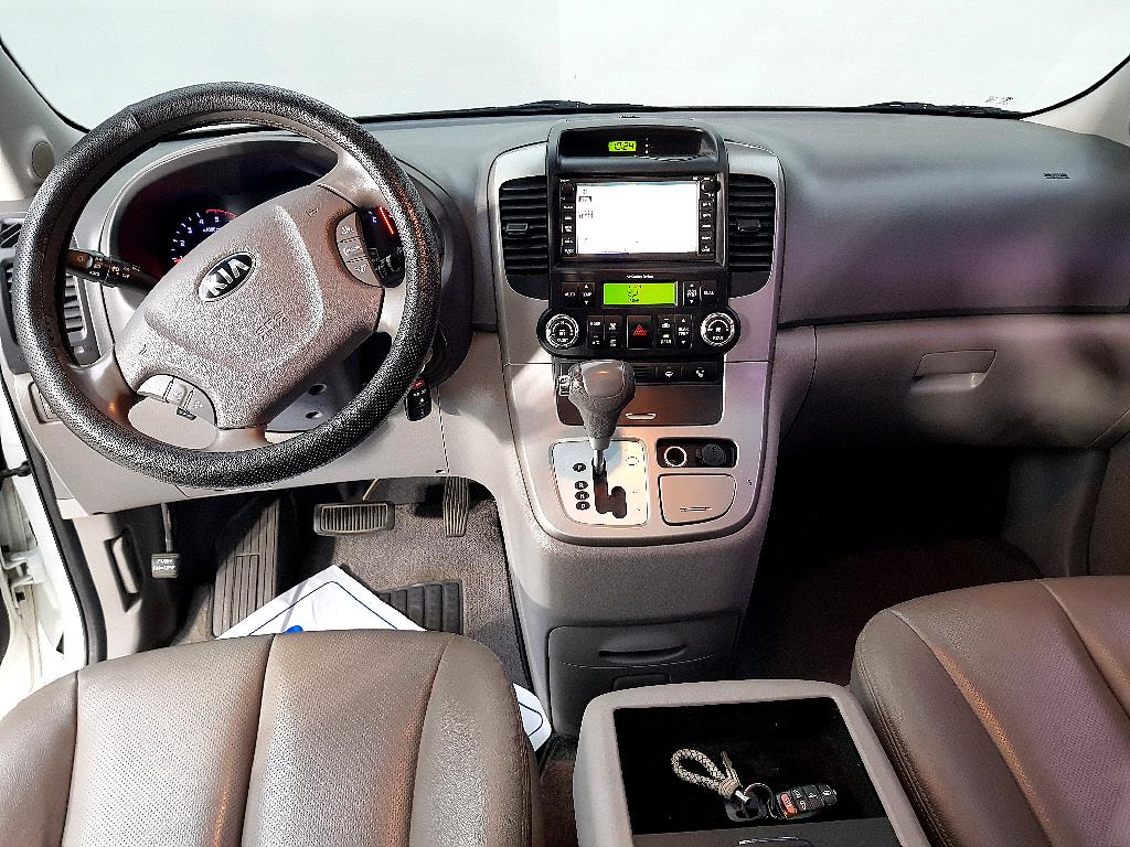KIA Carnival - Vista 7