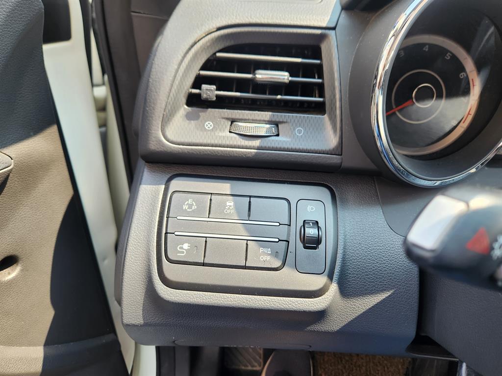 Ssangyong Tivoli - Vista 10
