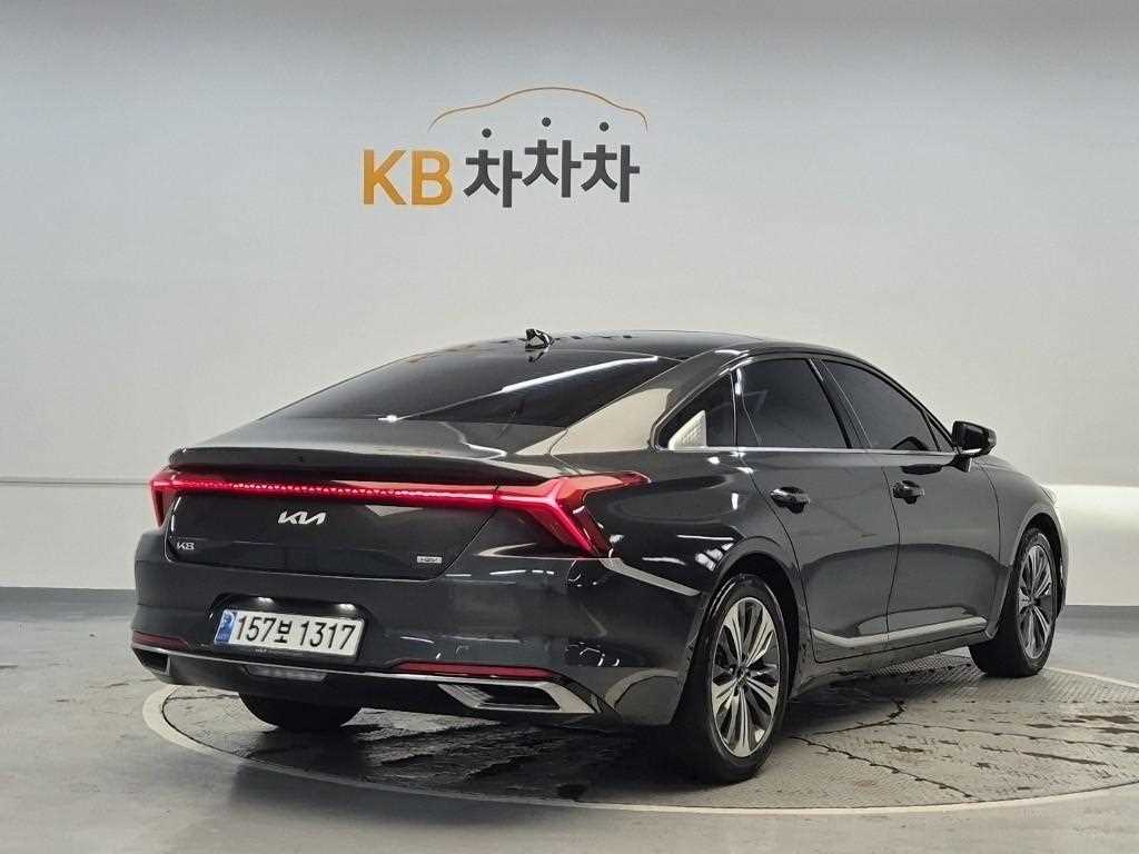 KIA K8 - Vista 3