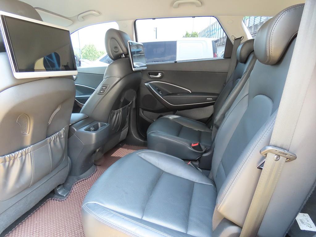 HYUNDAI Maxcruz - Vista 9