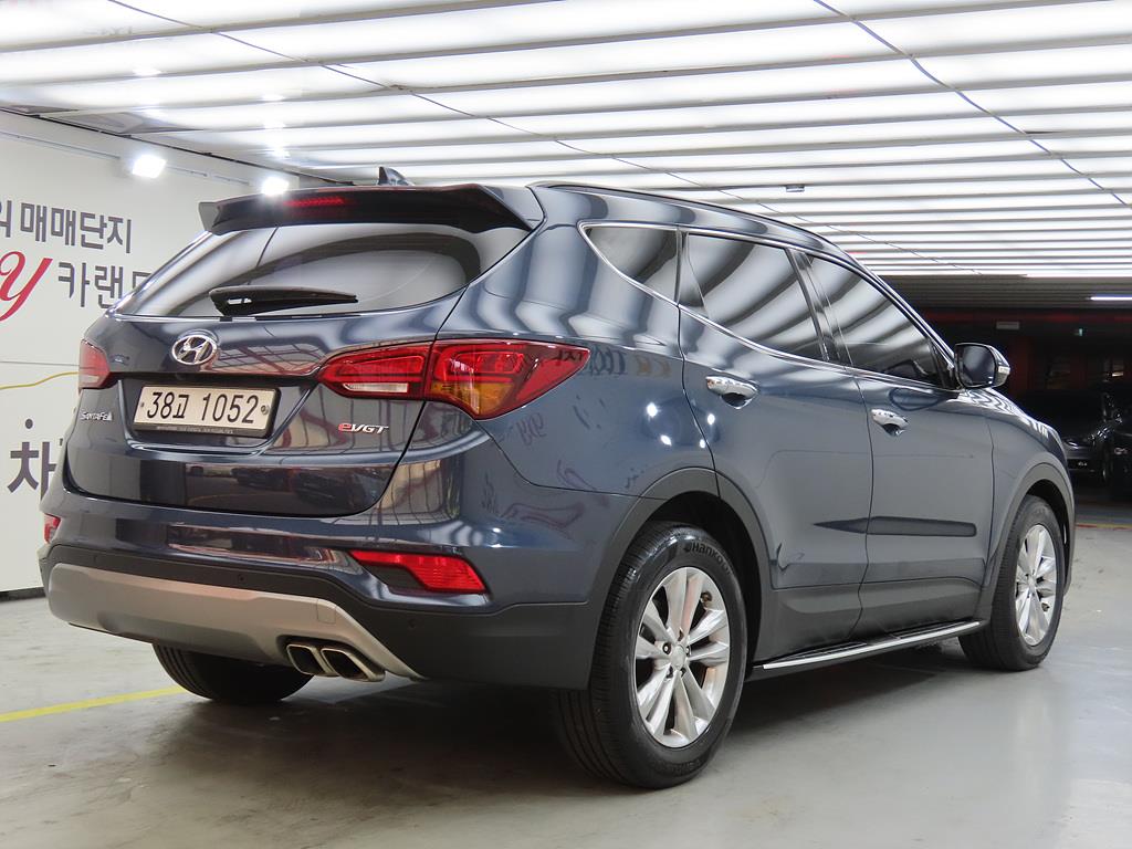 HYUNDAI Santa Fe - Vista 3