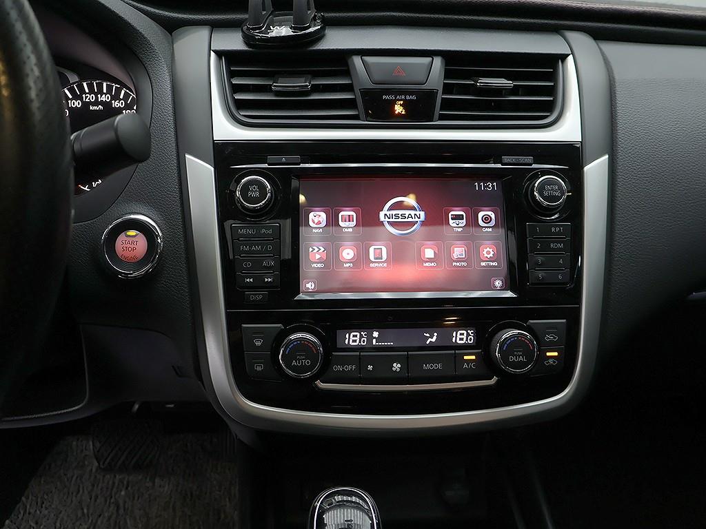 Nissan Altima - Vista 11