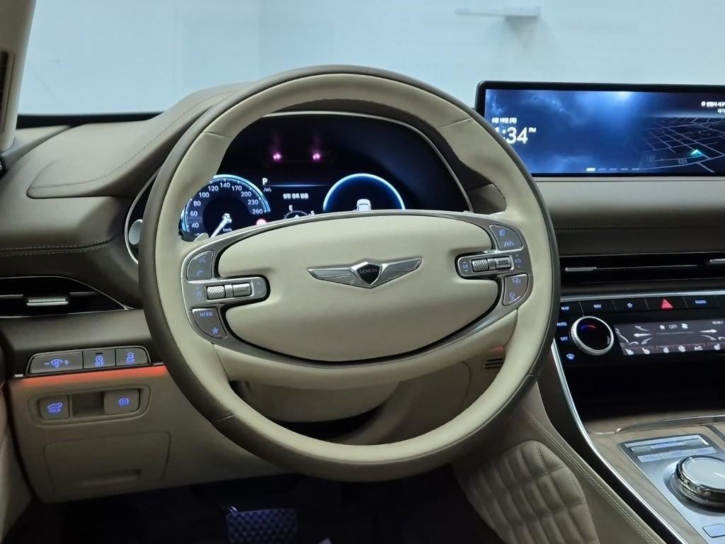 Genesis GV80 - Vista 11