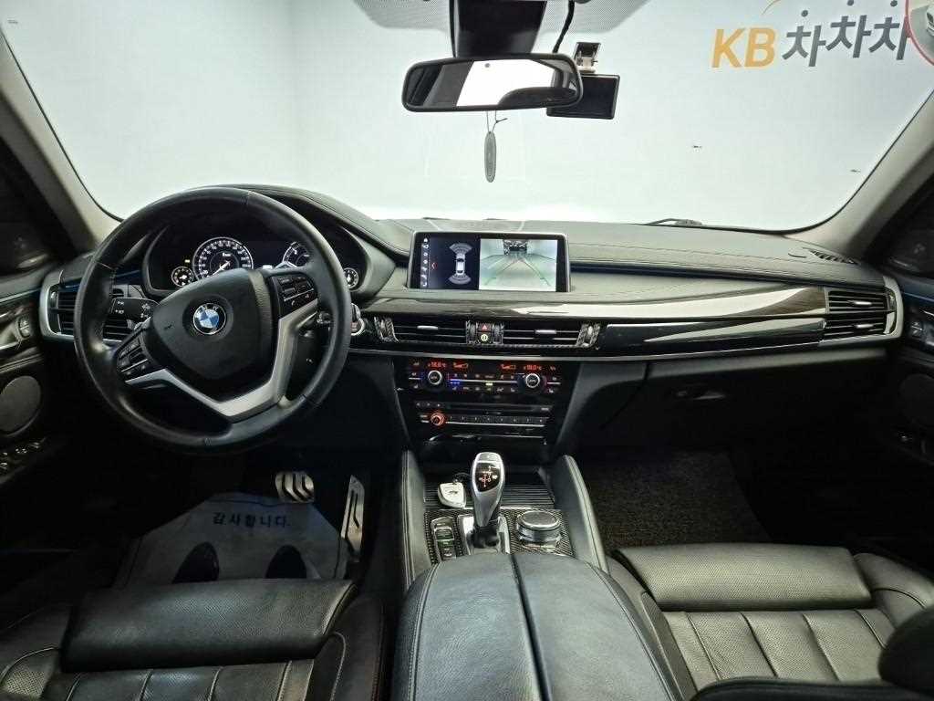 BMW X6 - Vista 9