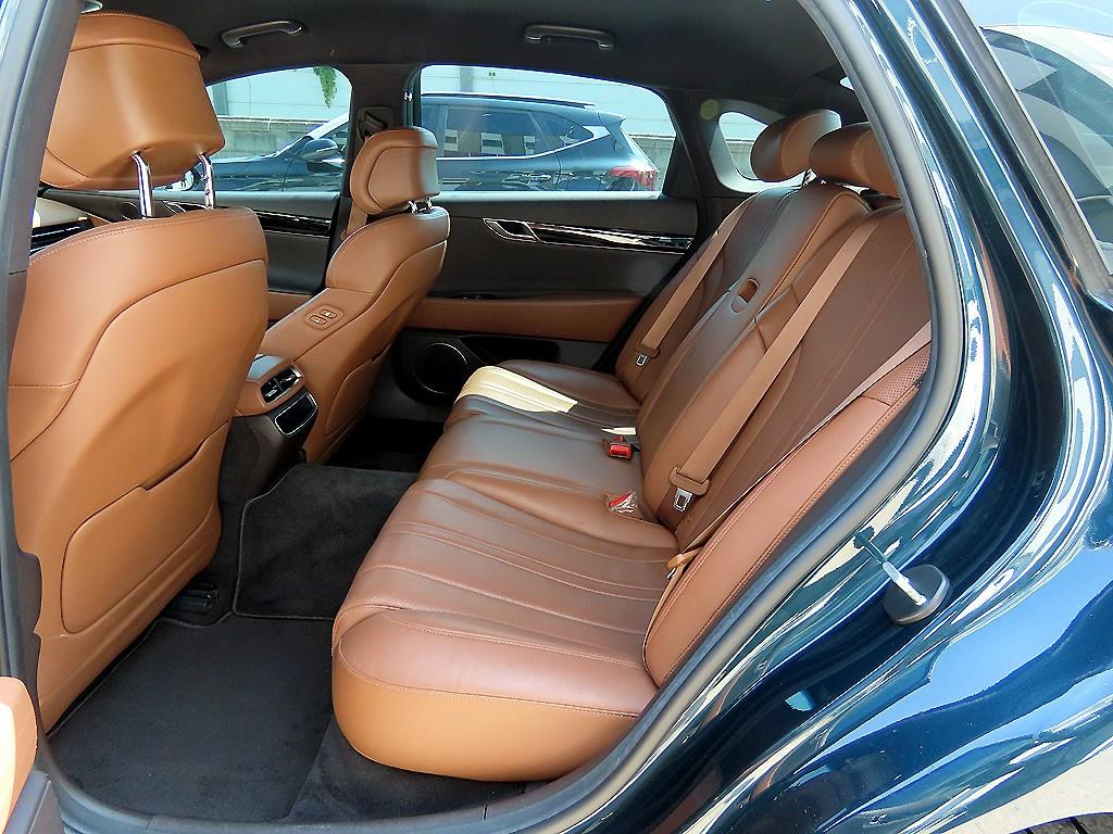 Genesis G80 - Vista 8