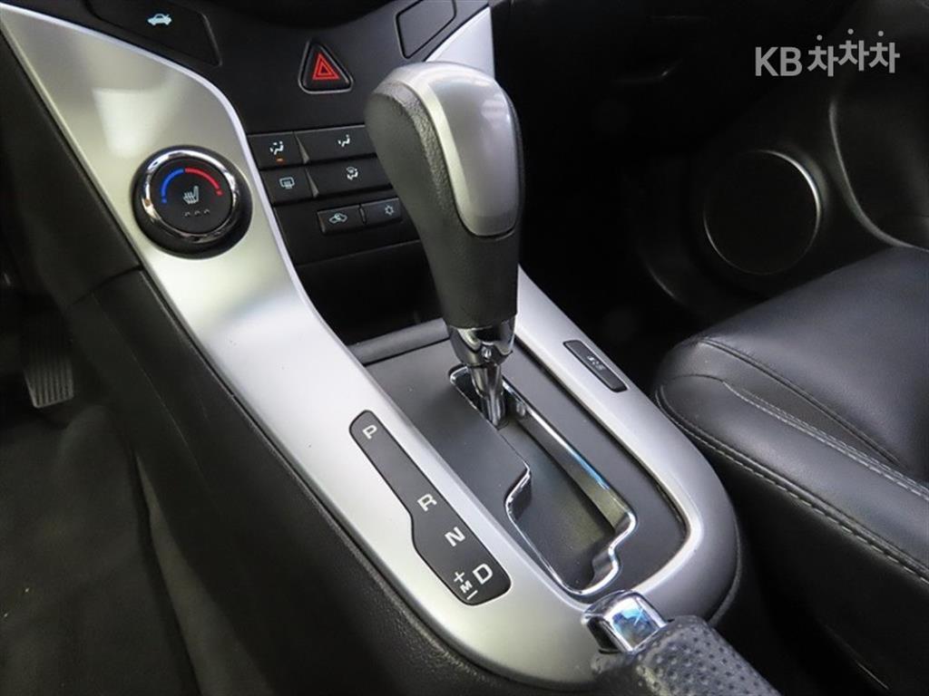 Chevrolet Cruise 2015 Blanco - Importación desde Corea - HF Imports Iquique - Foto 13