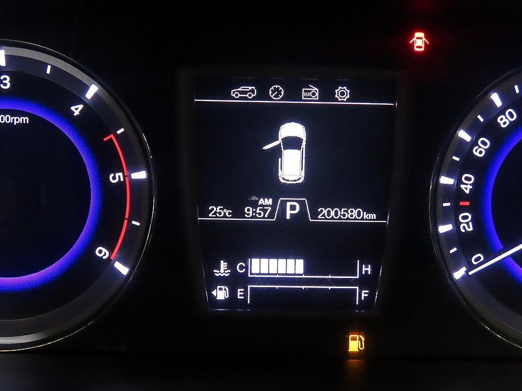 Ssangyong Rexton - Vista 11