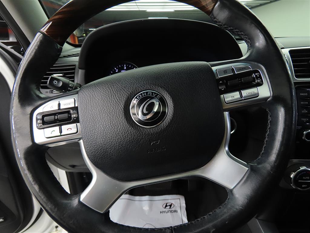 KIA Mohave - Vista 10