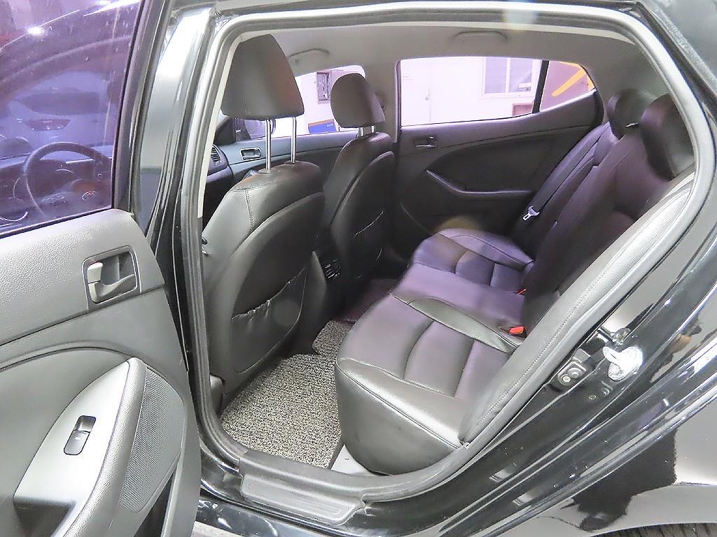 KIA K5 - Vista 11