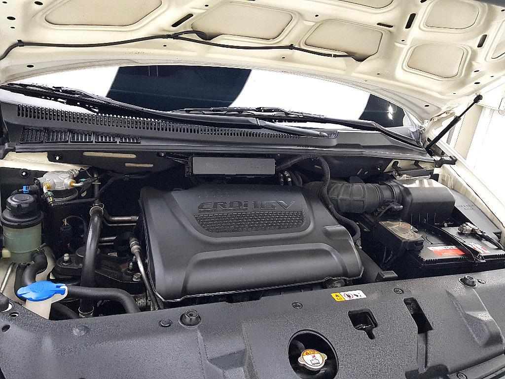 KIA Carnival - Vista 8